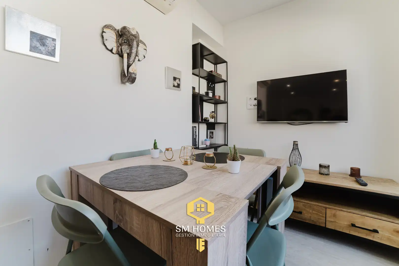 Dining room of Flat for sale in Madrid  with Heating, Terrace and Furnished