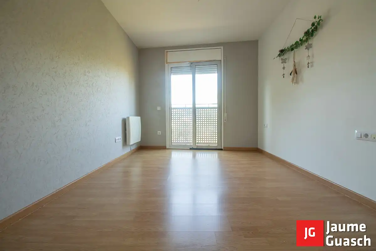 Terrassa de Casa adosada en venda en La Pobla de Montornès   amb Calefacció, Parquet i Traster