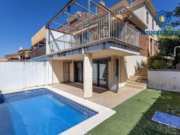 Casa amb balcó en venda a Cortijo del Aire