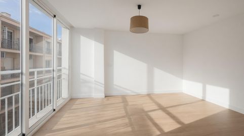 Foto 2 de Piso de alquiler en Málaga - Cl Visconti, El Palo, Málaga Capital