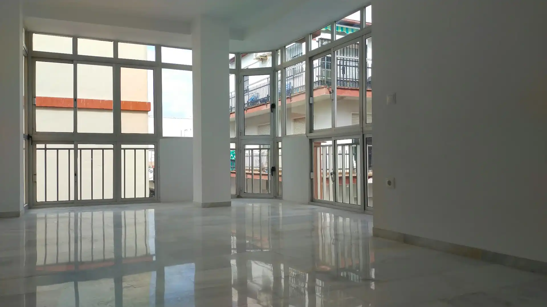 Flat for sale in Calle Moncayo 23, imagen 3