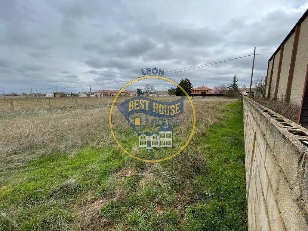 Residential land for sale in Onzonilla, imagen 4