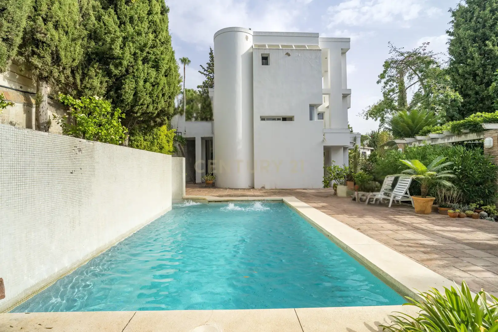 Vista exterior de Casa o xalet en venda en Mijas amb Aire condicionat, Jardí privat i Traster