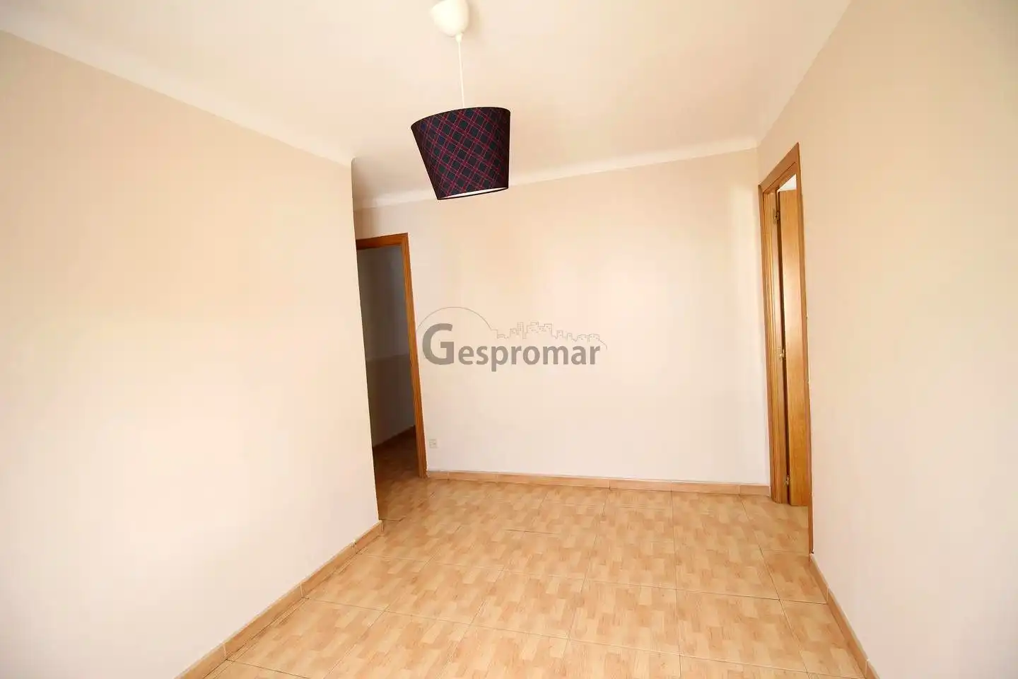 Flat for sale in De Las Higueras, Lucero