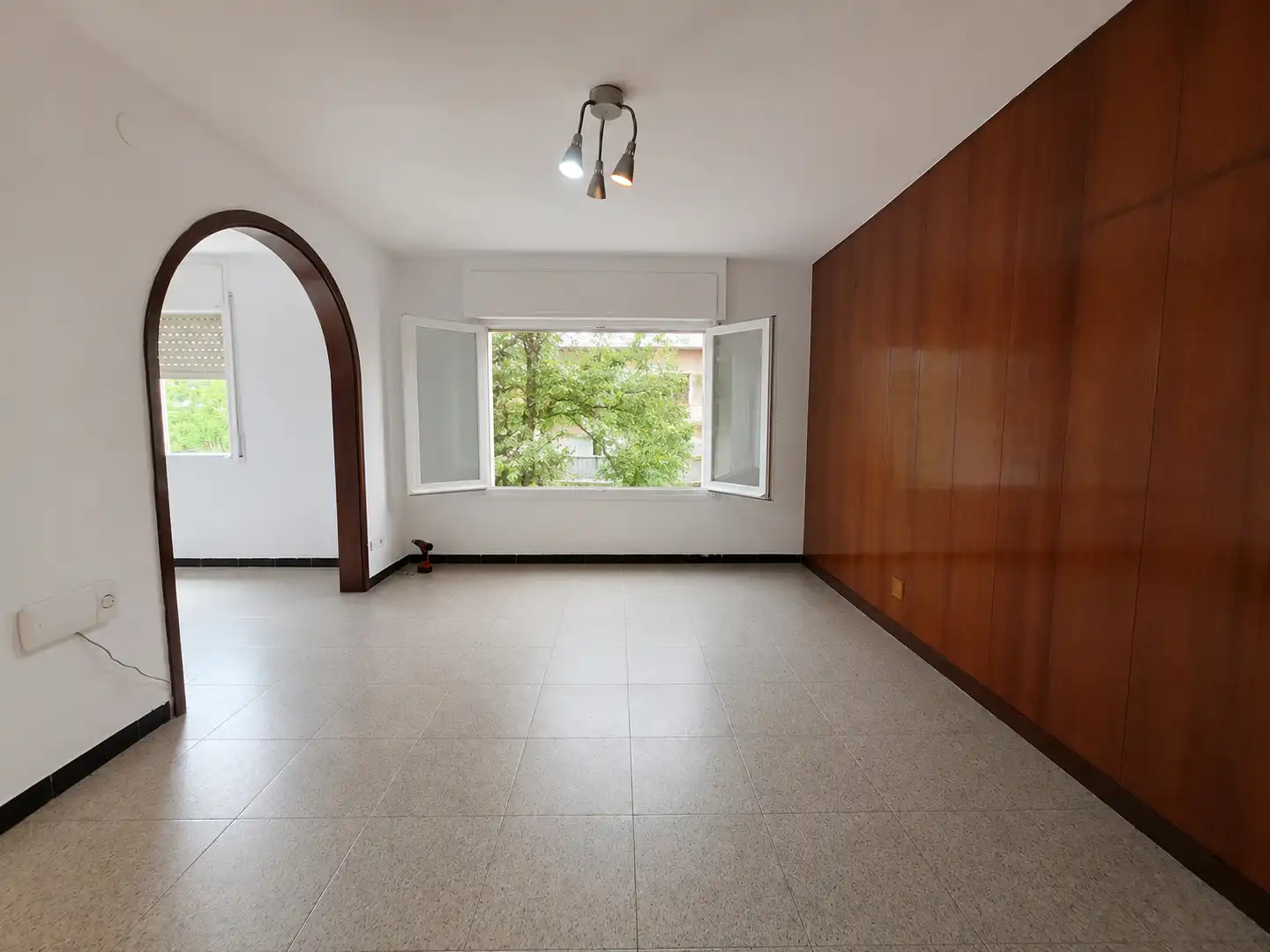 Living room of Flat for sale in Sabadell  with Oven and Alarm
