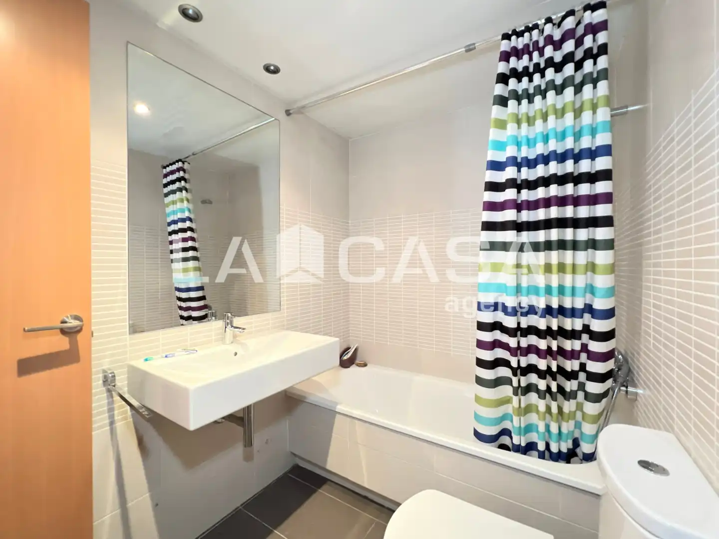Bathroom of Attic for sale in Badalona  with Terrace, Furnished and Balcony
