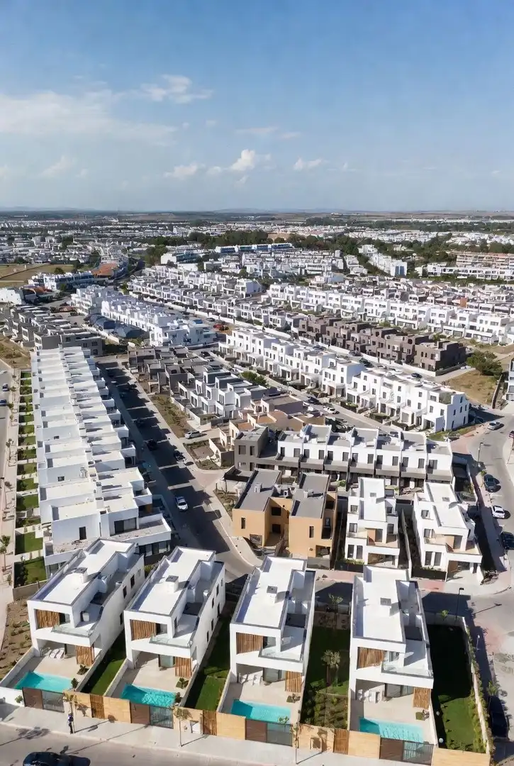 Exterior view of Residential for sale in Sevilla