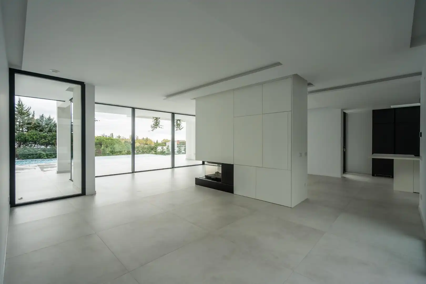 Sala d'estar de Casa o xalet en venda en Las Rozas de Madrid amb Calefacció, Jardí privat i Terrassa