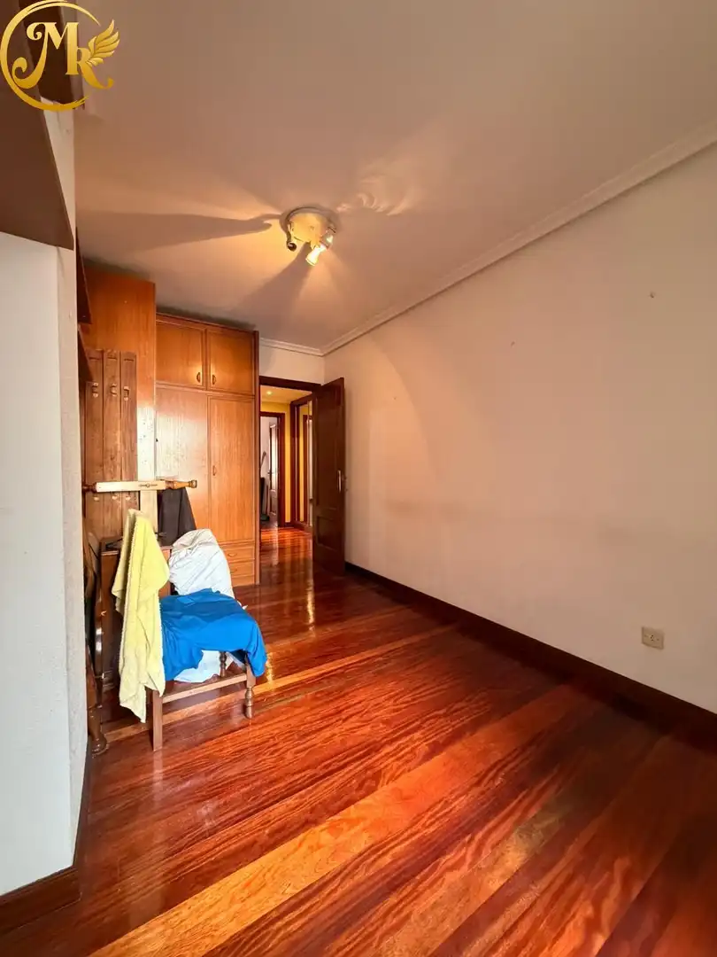 Habitación de Piso en venta en Santander con Calefacción, Terraza y Trastero