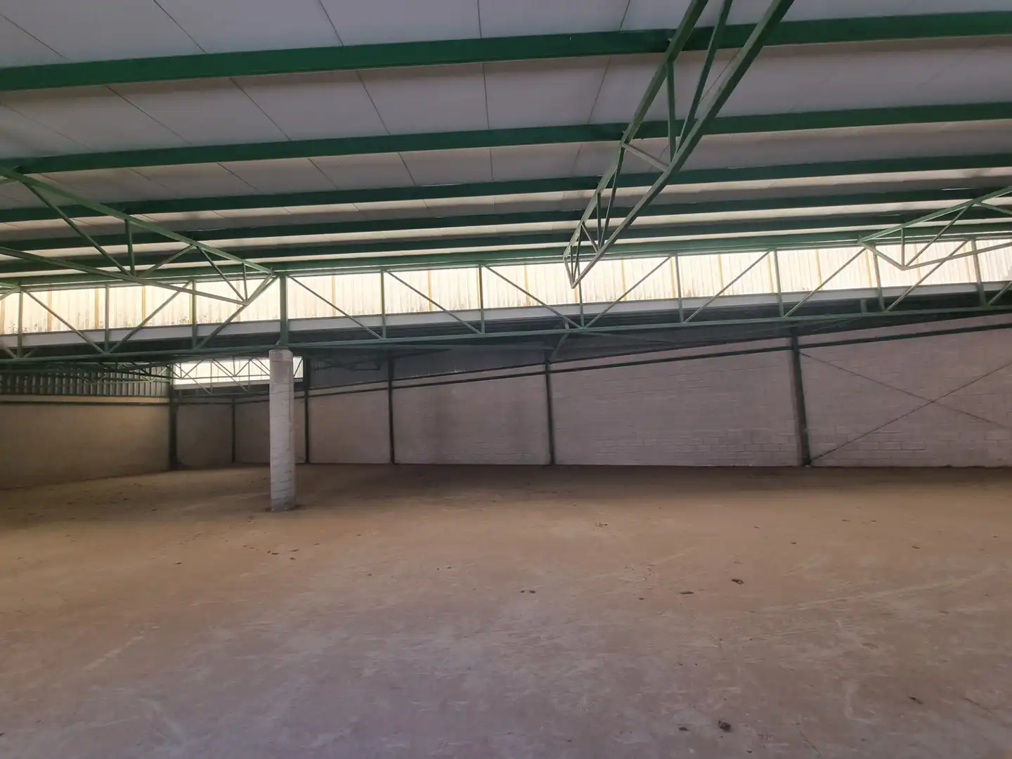 Nau industrial en venda a Piedras Redondas - Torrecárdenas