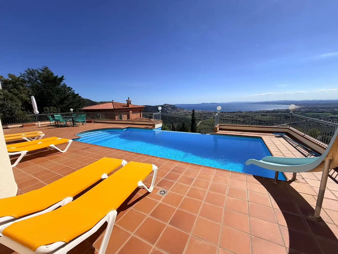 Swimming pool of Houses for sale in Roses  with Air Conditioner, Heating and Private garden