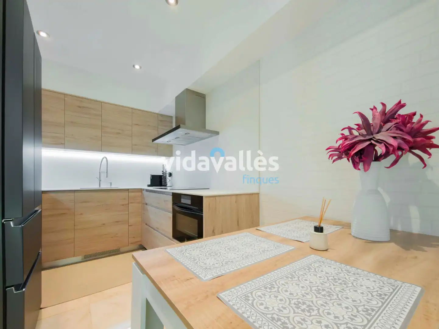 Cocina de Casa adosada en venta en Premià de Mar con Aire acondicionado, Calefacción y Jardín privado
