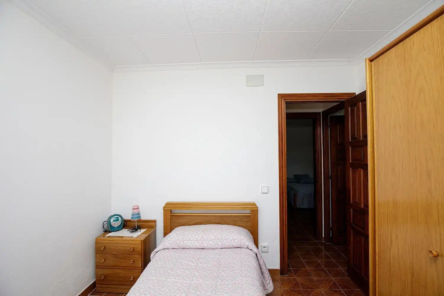 Habitación de Casa o chalet en venta en Llambilles con Calefacción, Jardín privado y Terraza
