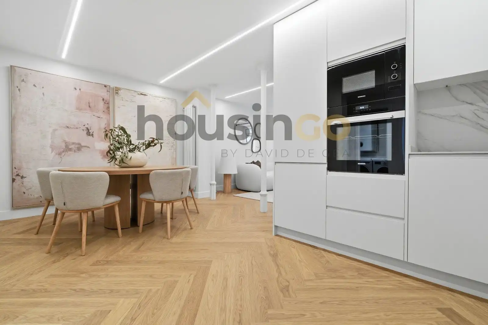 Kitchen of Flat for sale in Madrid  with Air Conditioner, Heating and Parquet flooring