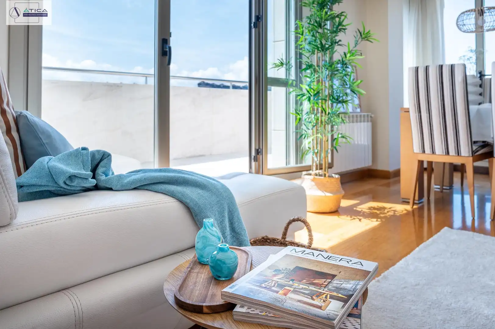 Sala de estar de Ático en venta en Santander con Calefacción, Jardín privado y Parquet