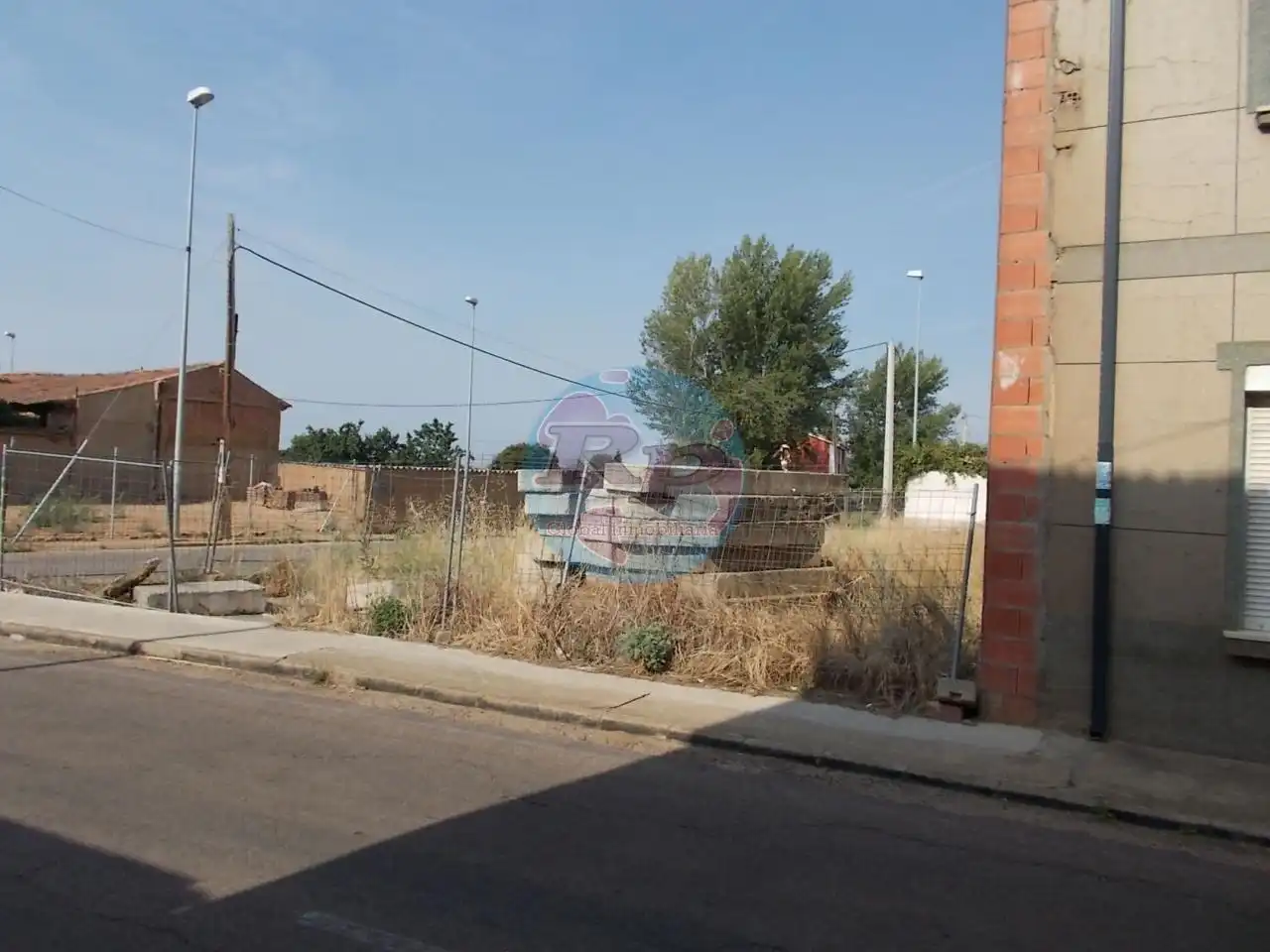 Terreni e lotti in vendita a Onzonilla, imagen 2