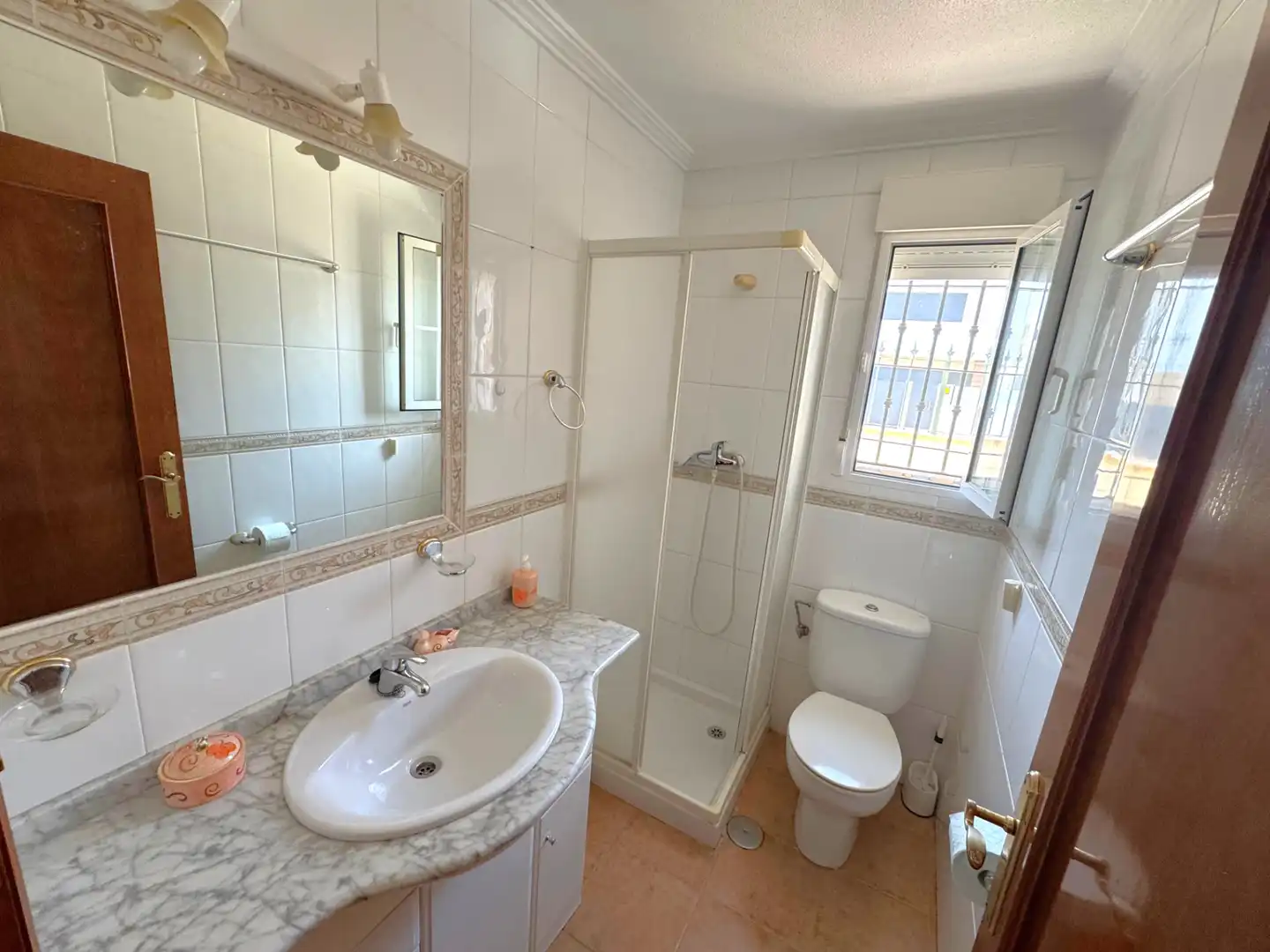 Baño de Casa o chalet en venta en San Pedro del Pinatar con Aire acondicionado, Terraza y Amueblado