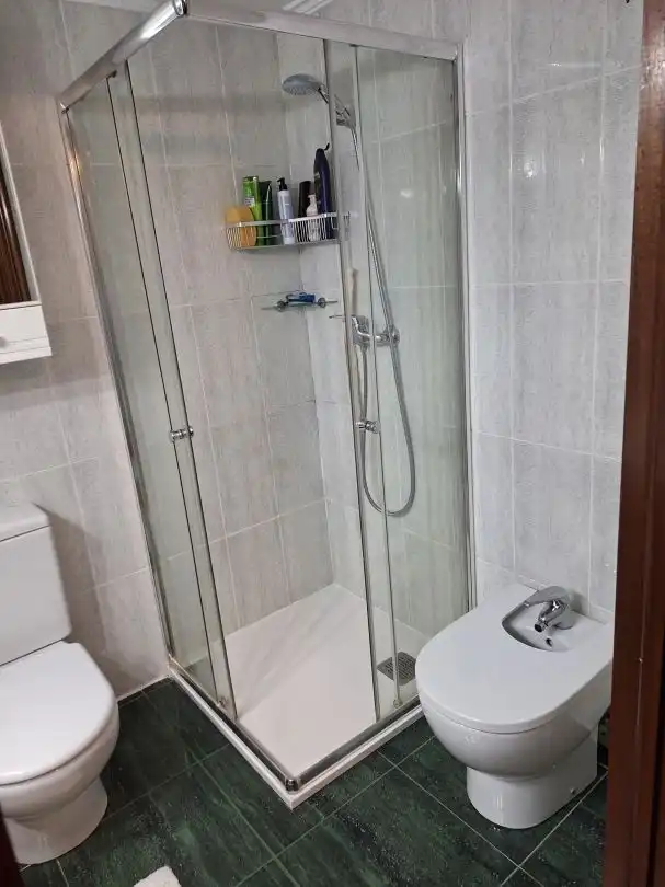 Baño de Piso en venta en Abadiño  con Calefacción, Trastero y Balcón