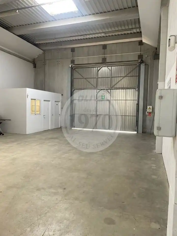 Fabrikhallen zur Miete in calle del Camí Vell, Fenals