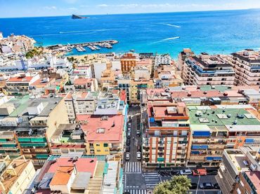 Flat with lift for sale in Calle Calle Rosal 1