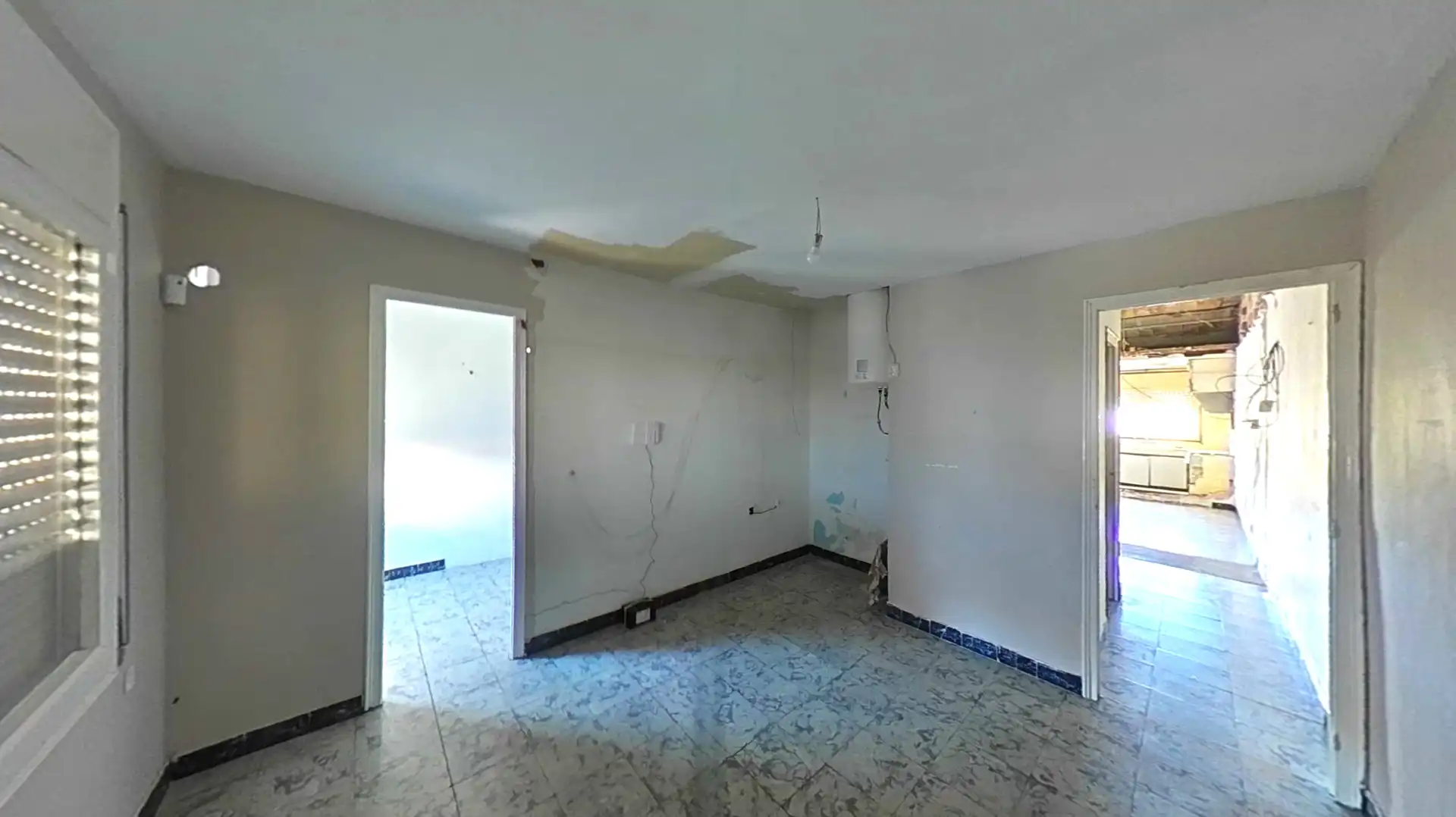 Piso en venta en Vallirana con Balcón