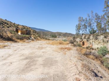 Rustikales Grundstück zum Verkauf in Tabernas