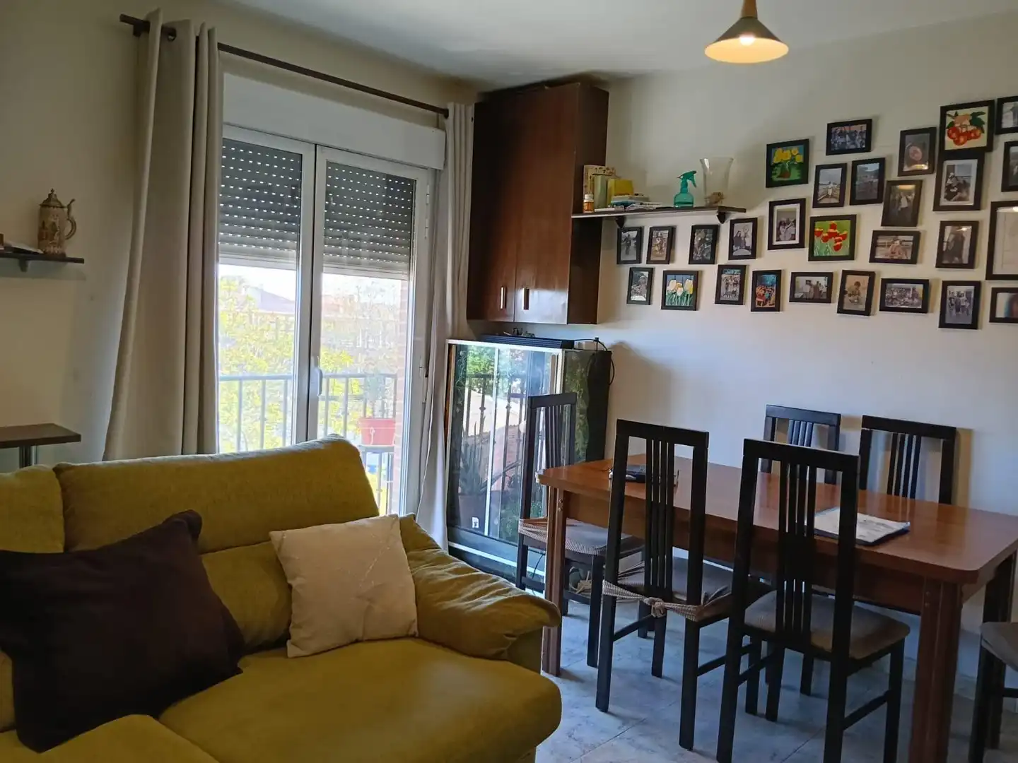Sala de estar de Piso en venta en Cedillo del Condado con Calefacción y Balcón