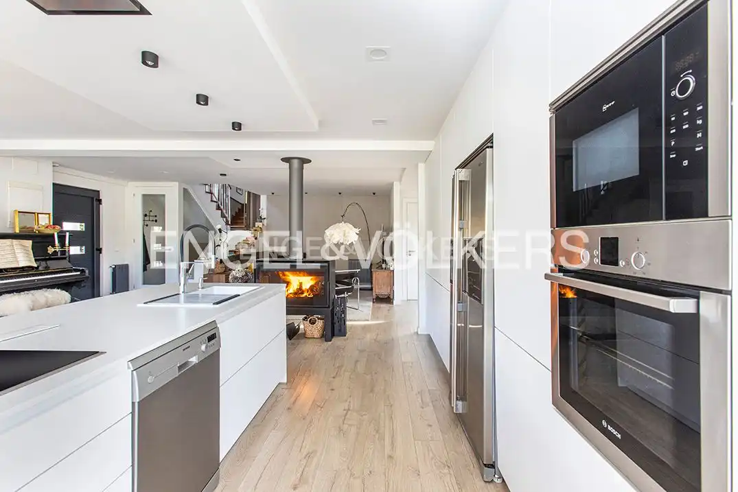 Cocina de Casa o chalet en venta en Gijón  con Calefacción, Jardín privado y Terraza