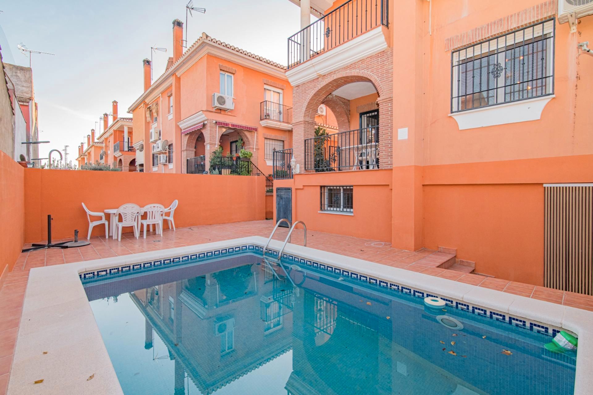 Swimming pool of Single-family semi-detached for sale in Vegas del Genil  with Air Conditioner, Heating and Swimming Pool