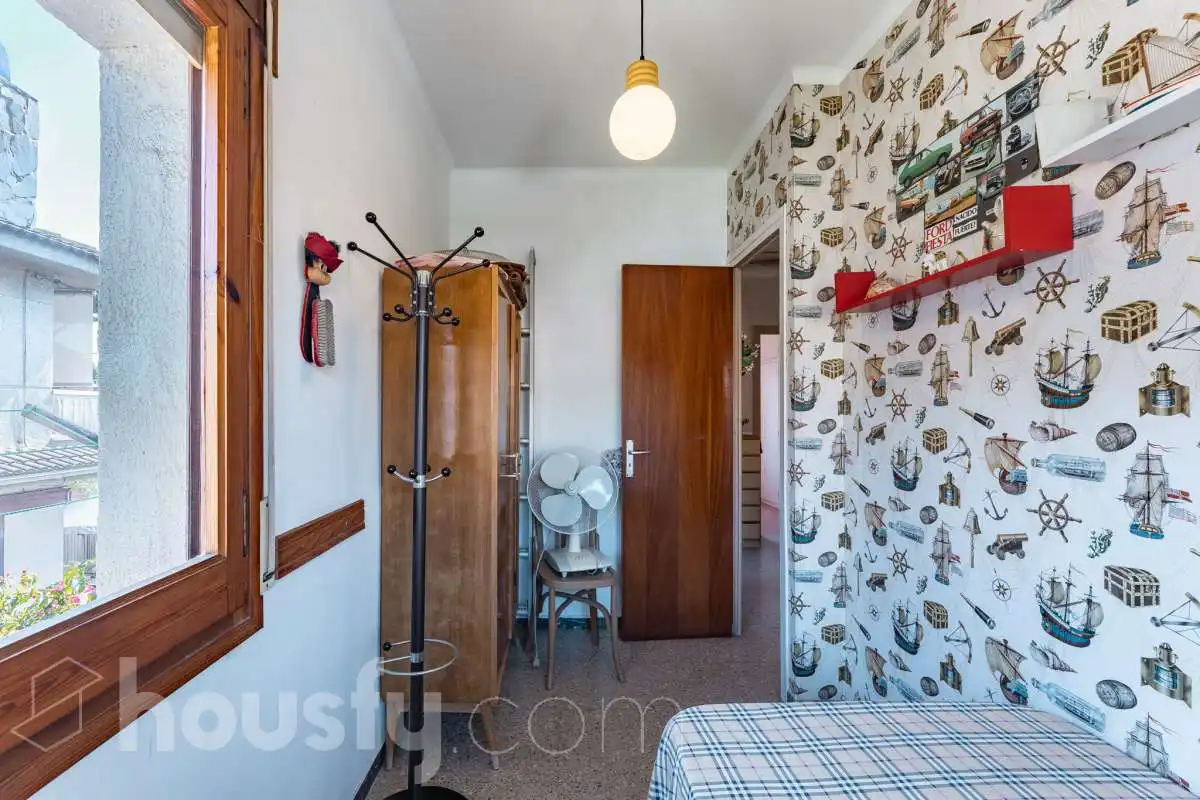 Dormitori de Casa o xalet en venda en Castelldefels amb Jardí privat, Terrassa i Traster