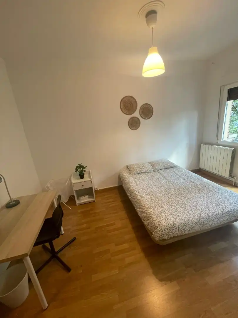 Habitación de Piso en venta en Zaragoza con Aire acondicionado, Calefacción y Trastero