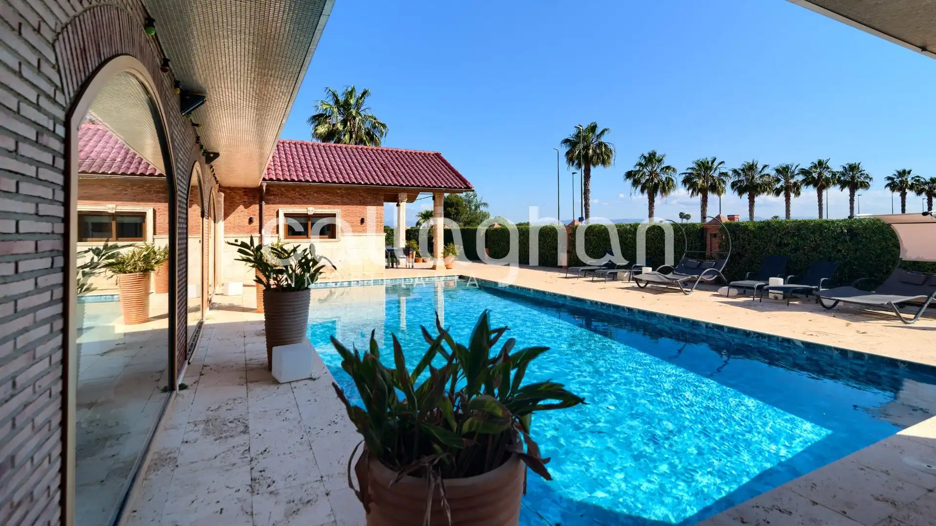 Piscina de Casa o xalet en venda en Burriana / Borriana amb Aire condicionat, Calefacció i Jardí privat
