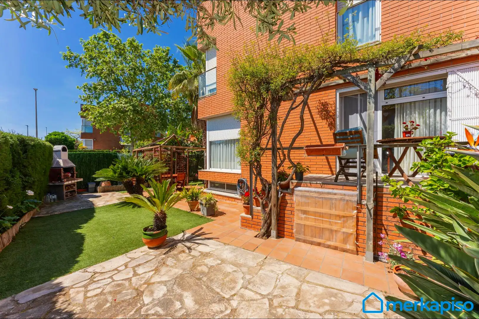 Jardín de Casa adosada en venta en Viladecans con Calefacción, Jardín privado y Terraza