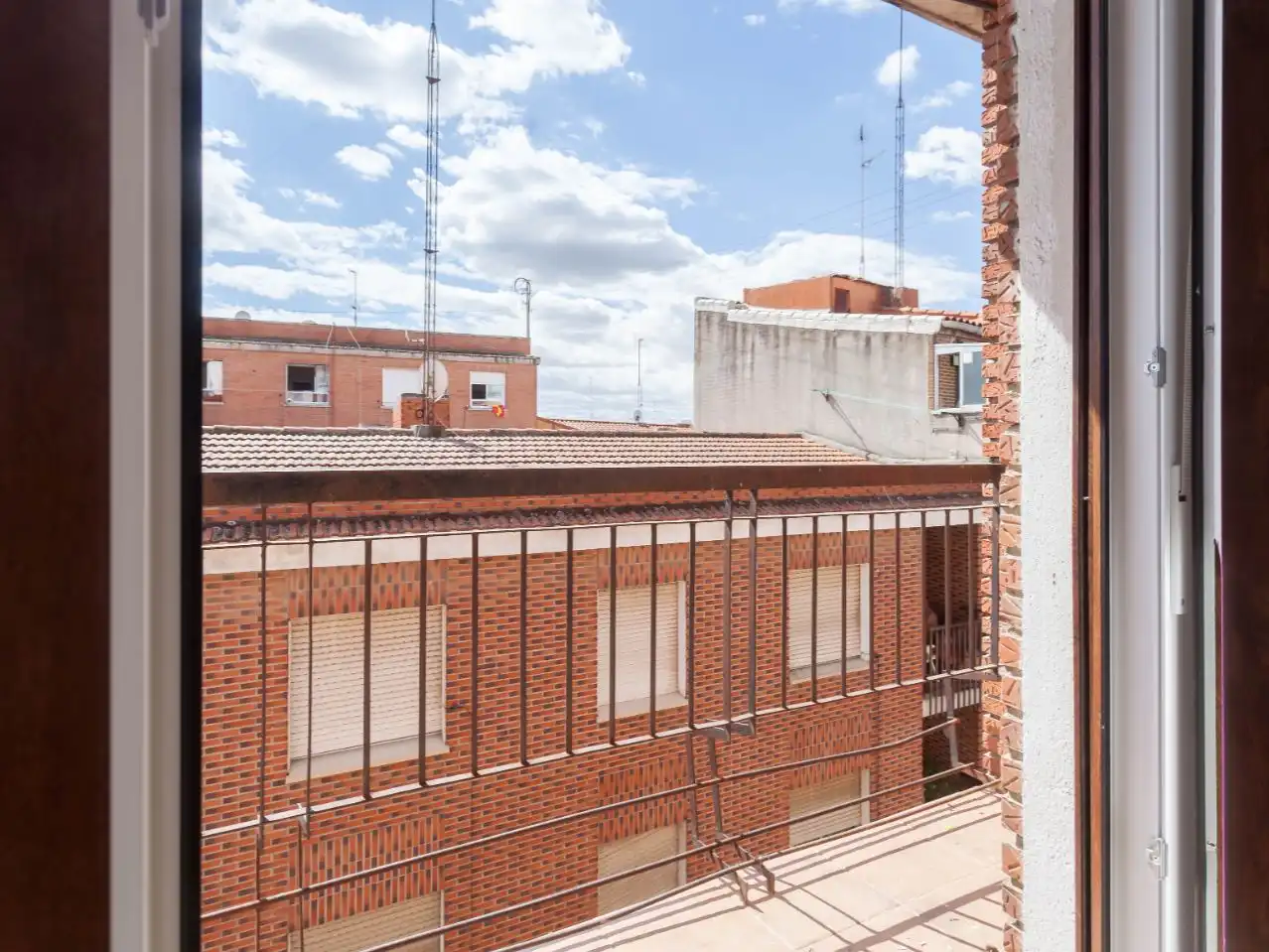 Vista exterior de Piso para compartir en Talavera de la Reina con Aire acondicionado, Calefacción y Horno