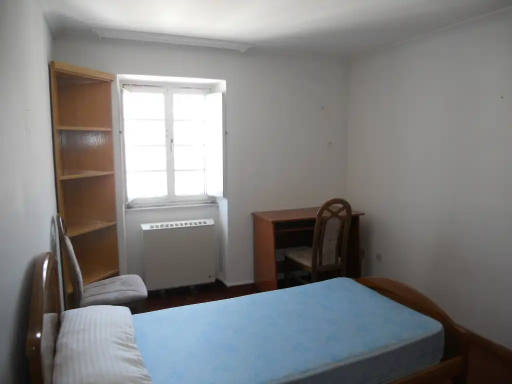 Bedroom of Flat for rent in Santiago de Compostela   with Heating, Furnished and Oven