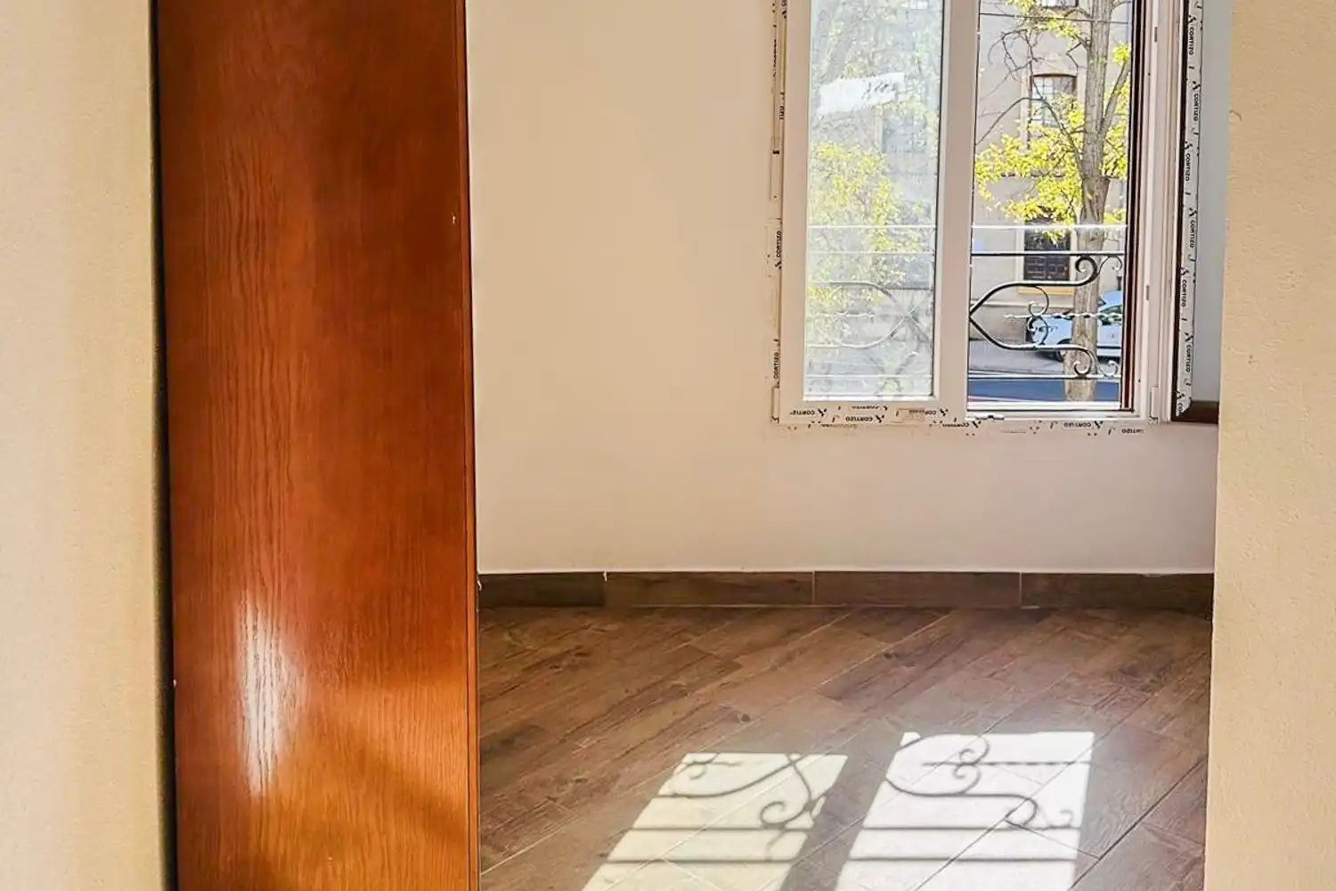 Habitación de Casa o chalet en venta en Caudete de las Fuentes con Calefacción, Terraza y Trastero