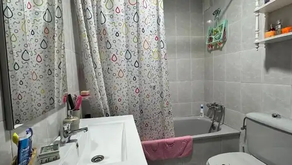 Bany de Apartament en venda en Moaña amb Calefacció, Parquet i Traster