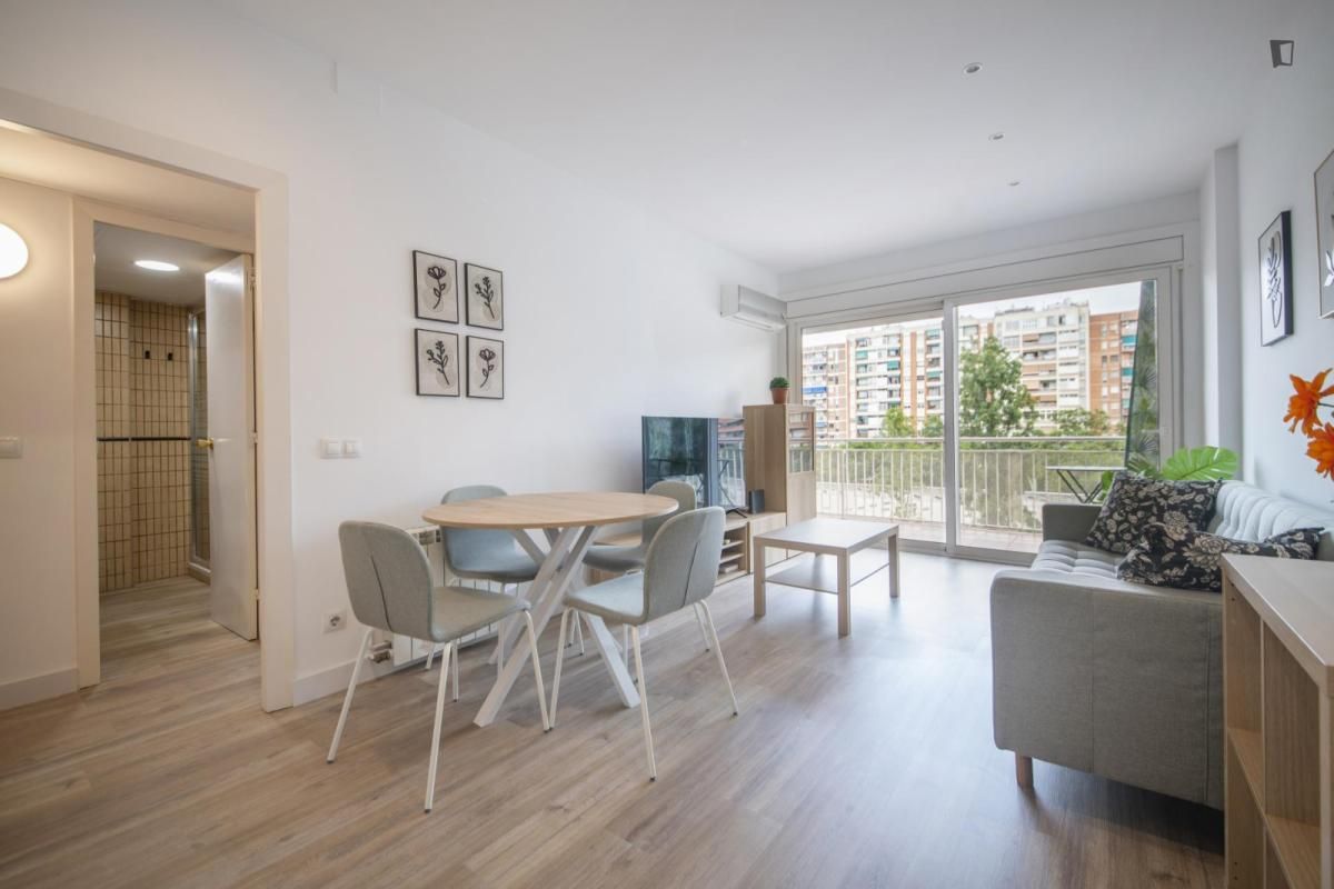 Sala d'estar de Apartament de lloguer en  Barcelona Capital amb Aire condicionat, Moblat i Forn