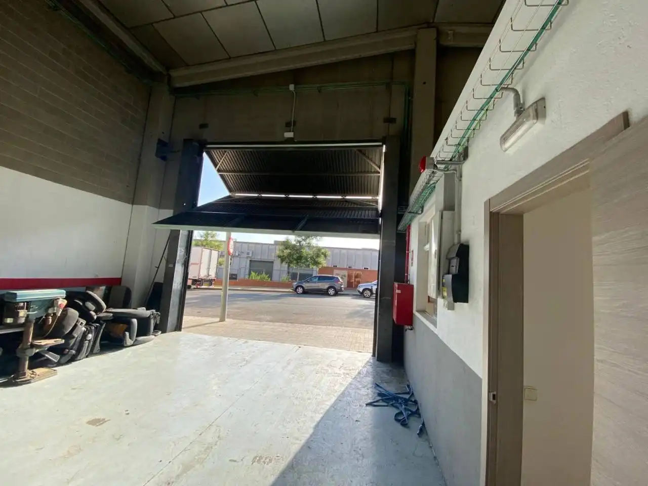 Exterior view of Industrial buildings for rent in Sabadell