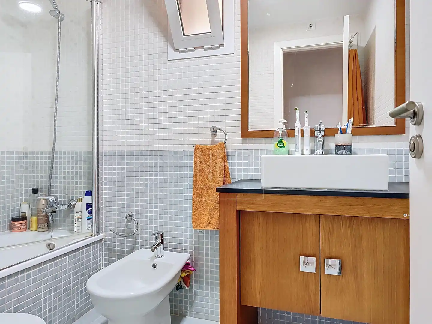 Bathroom of Flat for sale in Dénia  with Air Conditioner, Private garden and Terrace