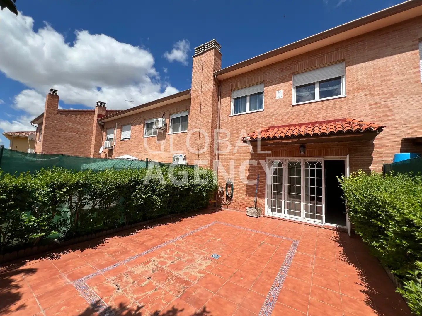 Jardín de Casa adosada en venta en Torrejón del Rey con Calefacción, Jardín privado y Horno