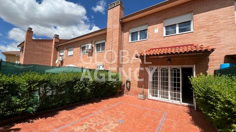 Foto 3 de Casa adosada en venta en Torrejón del Rey, Guadalajara