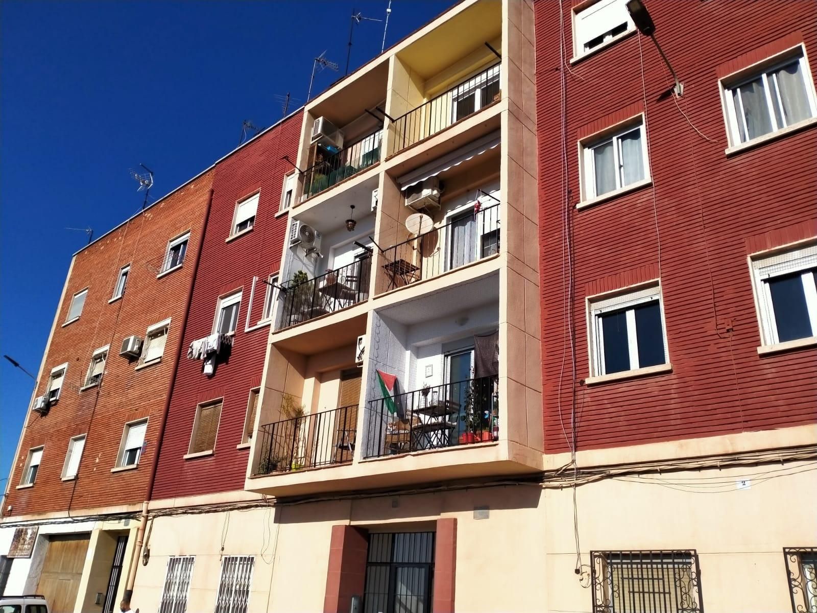 Exterior view of Flat for sale in  Valencia Capital  with Air Conditioner and Balcony