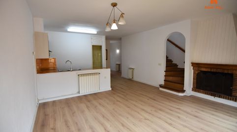Foto 5 de Casa adosada en venta en La Bisbal d'Empordà, Girona