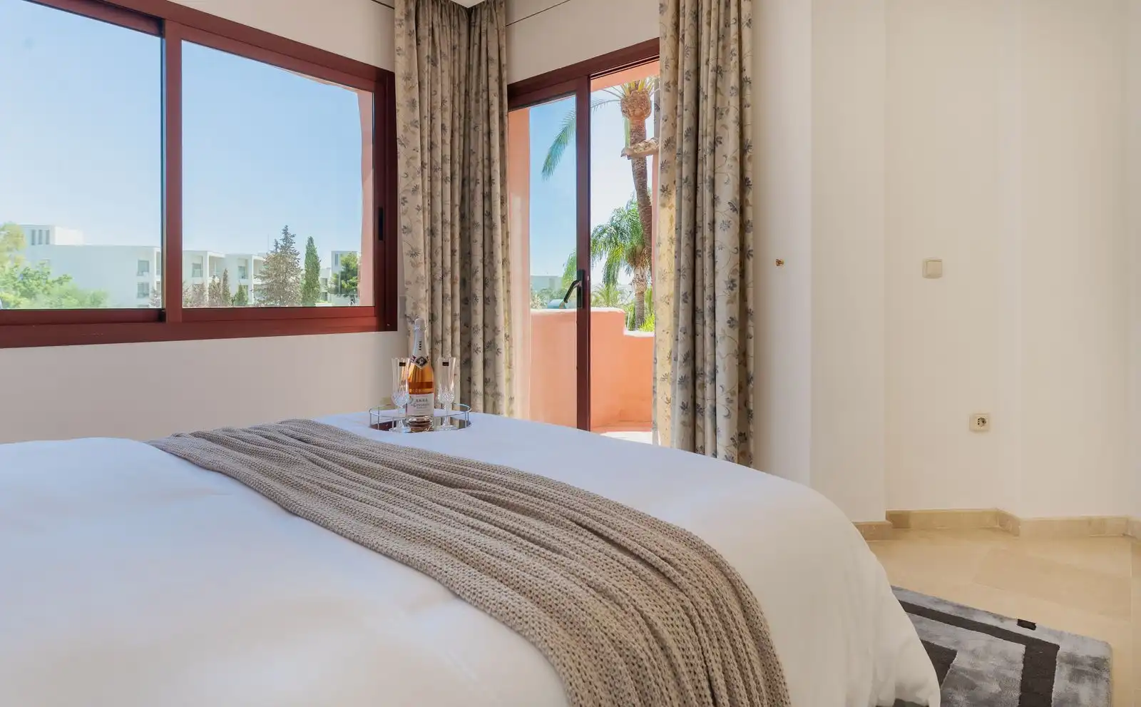 Apartamento con piscina en venta en Estepona Pueblo, imagen 19
