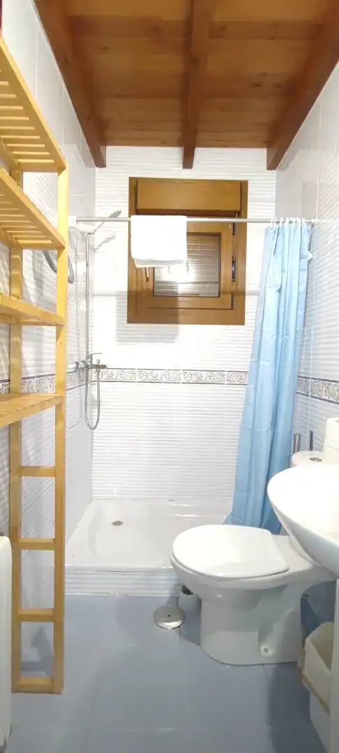 Badezimmer von Country house zum Verkauf in Llanes mit Heizung, Privatgarten und Terrasse
