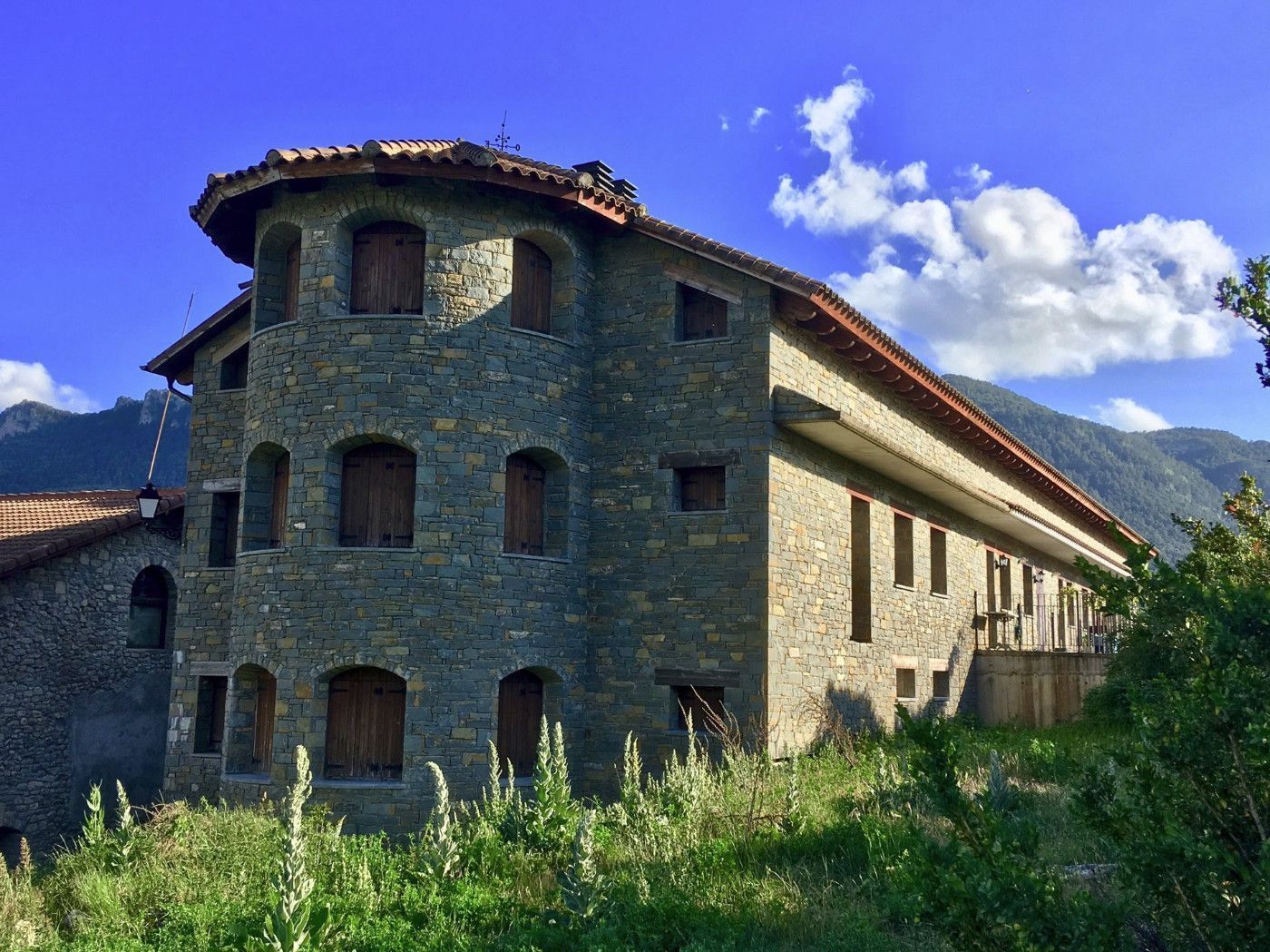 Vista exterior de Edifici en venda en Valle de Lierp