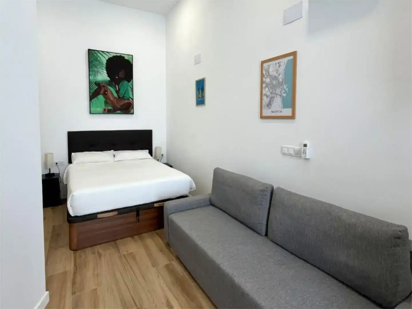 Schlafzimmer von Wohnung zum Verkauf in Valencia mit Klimaanlage und Möbliert