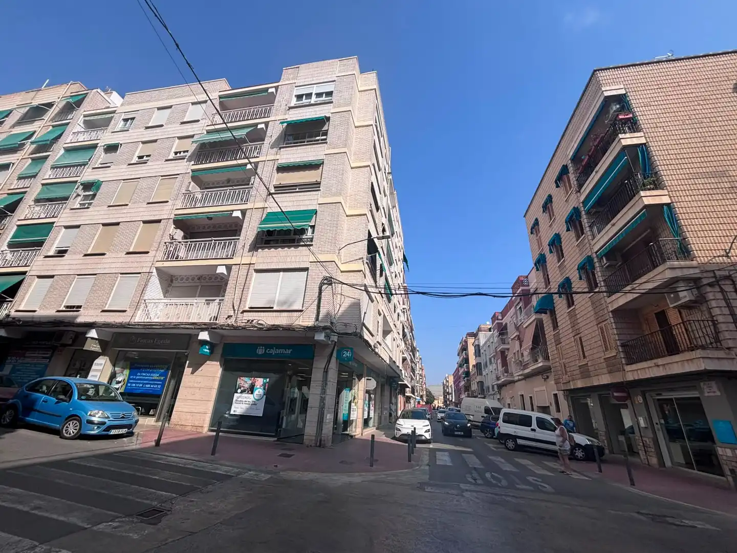 Vista exterior de Pis en venda en Burjassot amb Aire condicionat, Moblat i Forn