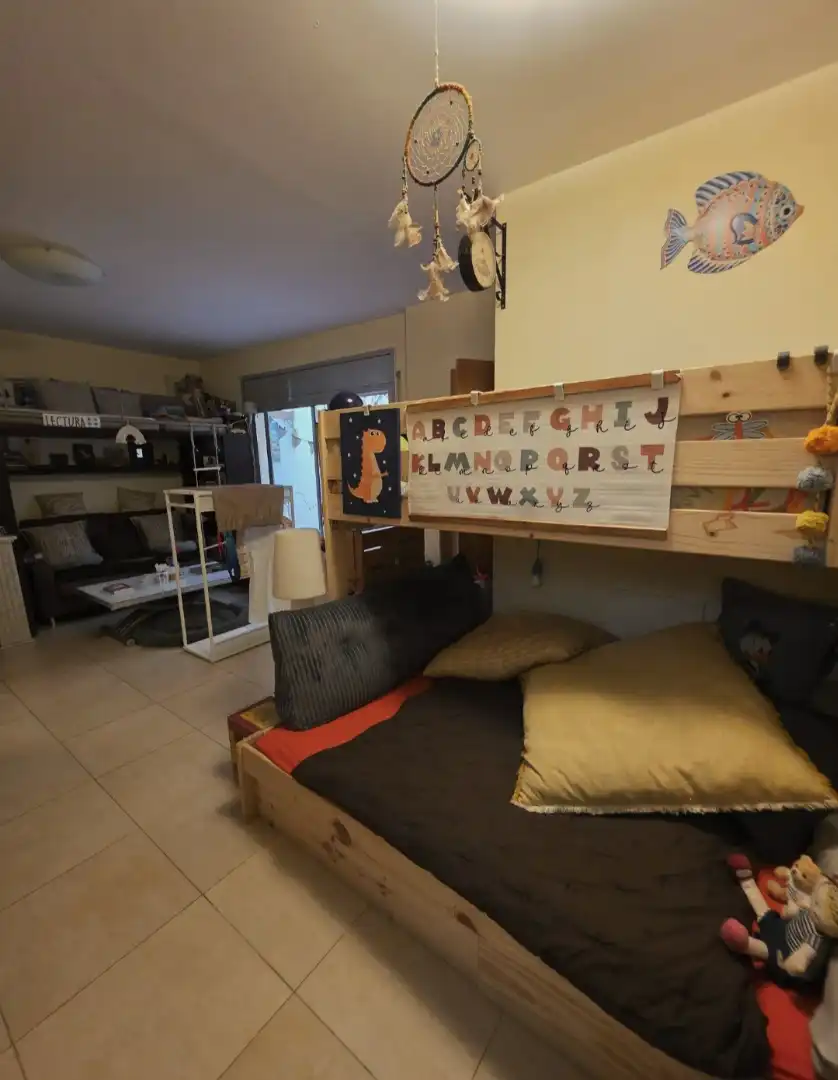 Schlafzimmer von Wohnung zum Verkauf in Badalona mit Klimaanlage, Heizung und Terrasse